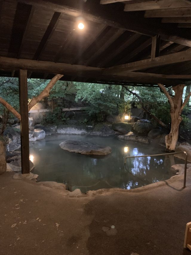 黃金麥田中的隱世溫泉酒店～