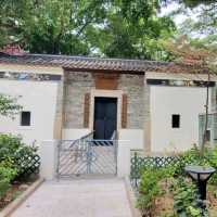Historic buildings in Tak Wah Park