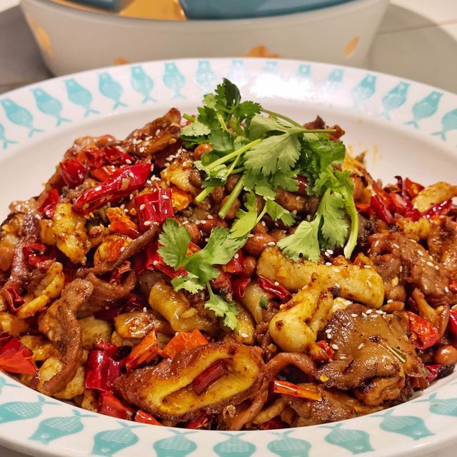 分量🤩十足麻辣🌶️乾鍋同埋🥬酸菜魚🐟