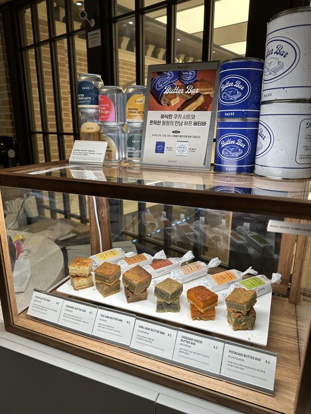 🇰🇷韓国 /ソウル 高速ターミナル駅 話題のクリームラテ🤎大人気カフェ haff coffee
