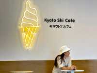 คาเฟ่อบอุ่น โดนัทอร่อย ในตัวเมืองกาญ