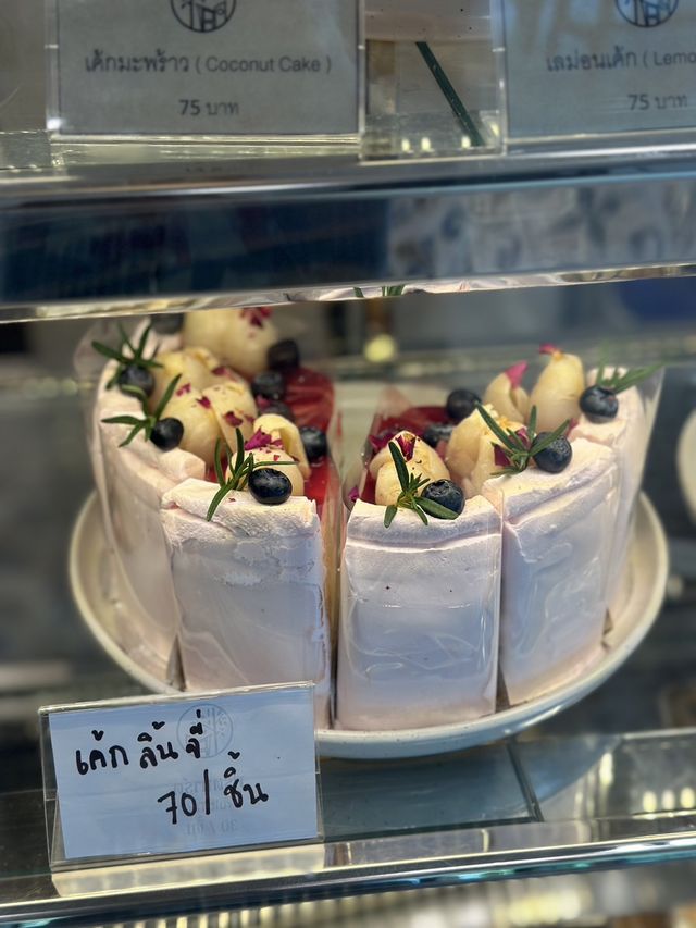 เที่ยวคาเฟ่น่ารัก @ Station ES