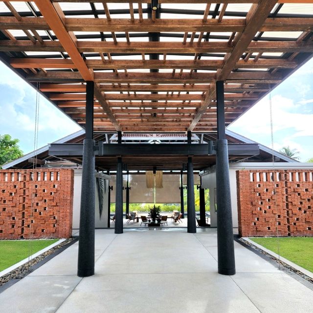 รีวิว Outtrigger Khao Lak Beach Resort