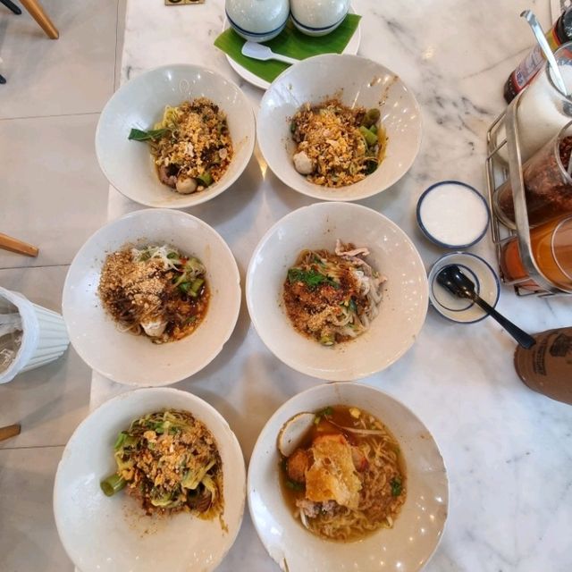 Thai Boat Noodles at Victory Monument
