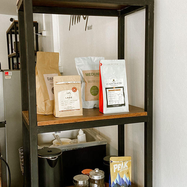 MixKoff ร้านกาแฟแนว slow bar สุดเท่ ☕️