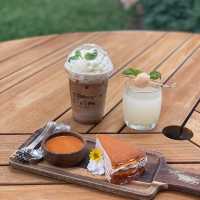 Baan Chok Cafe & Eatery Hua Hin บ้านโชค