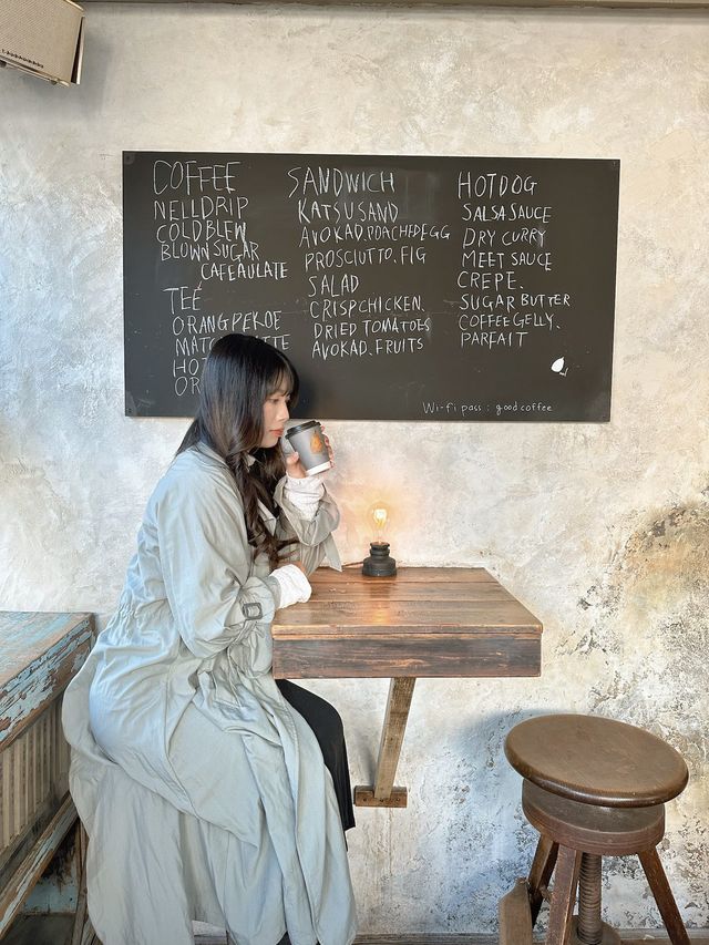 東京🇯🇵 隱藏在巷子里的高人氣咖啡店「neel🍐」