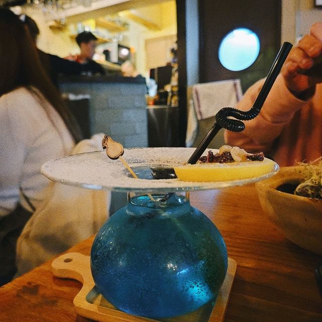 旺角 樓上吃吧