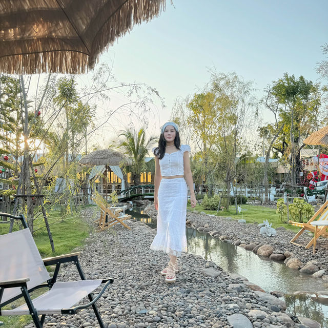 The bunny's hut cafe 🌦  🐰🛖