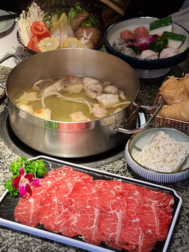 銅鑼灣四季皆宜又養生椰子雞