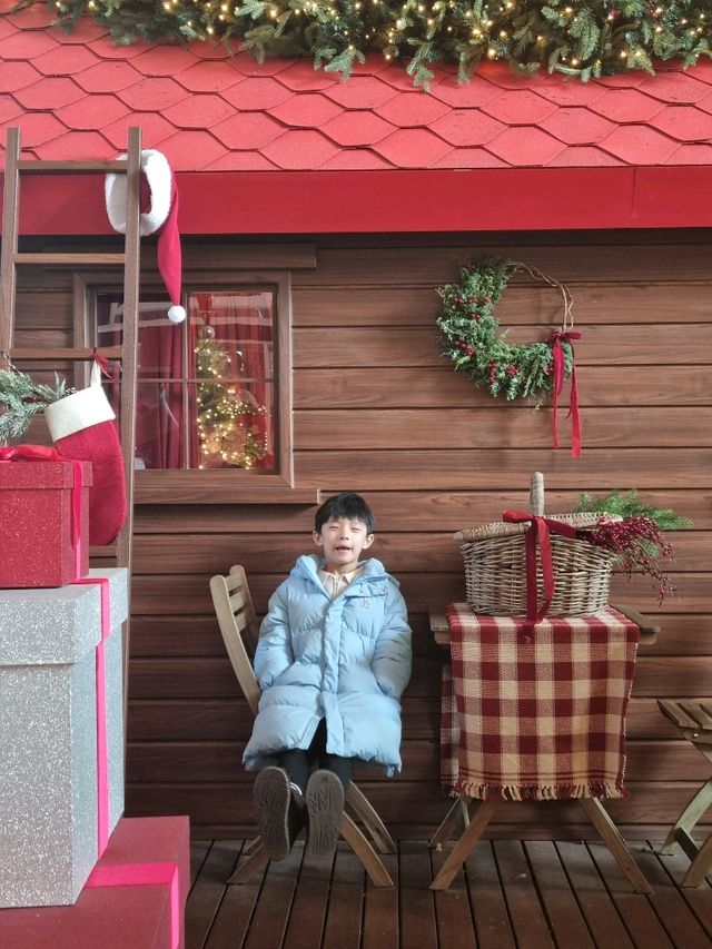 매년 크리스마스빌리지가 완성되는 곳