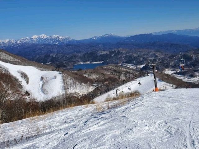 Hakuba Valley Kashimayari Ski Resort
