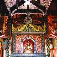 วัดพระพุทธบาทตากผ้า  จ.ลำพูน