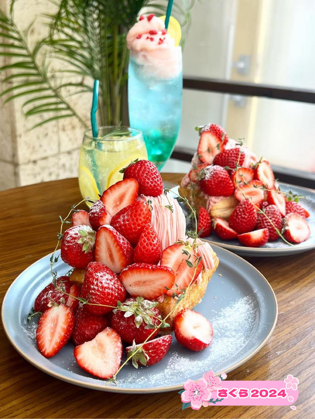 【福岡カフェ】パリサクのパイの上にたっぷりのいちごモンブラン！