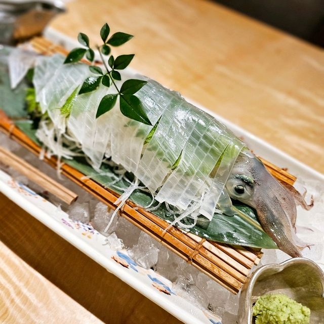 스시와 오징어회가 맛있는 우오쿠라