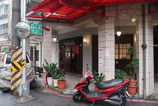 台北萬華必吃最強麵店–濟善老麵