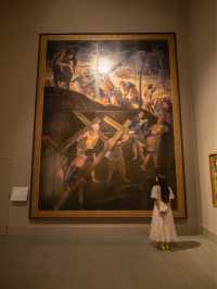 世界の名画が勢ぞろい！迫力のアート空間🖼️✨