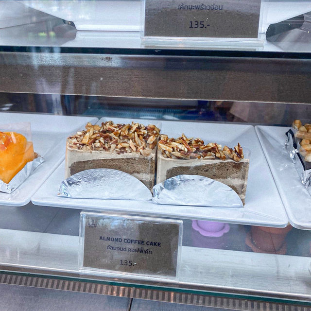 FARM TO CAFE | คาเฟ่สุดชิลล์วิวภูเขา