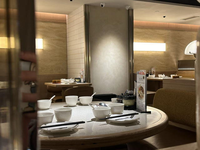 旺角新裝潢小籠包上海菜餐廳😊