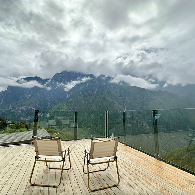 Chasing Dreams: The Ultimate Trek to Tiger Leaping Gorge