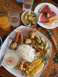 Phi Phi Clift Beach Resort (At krabi)