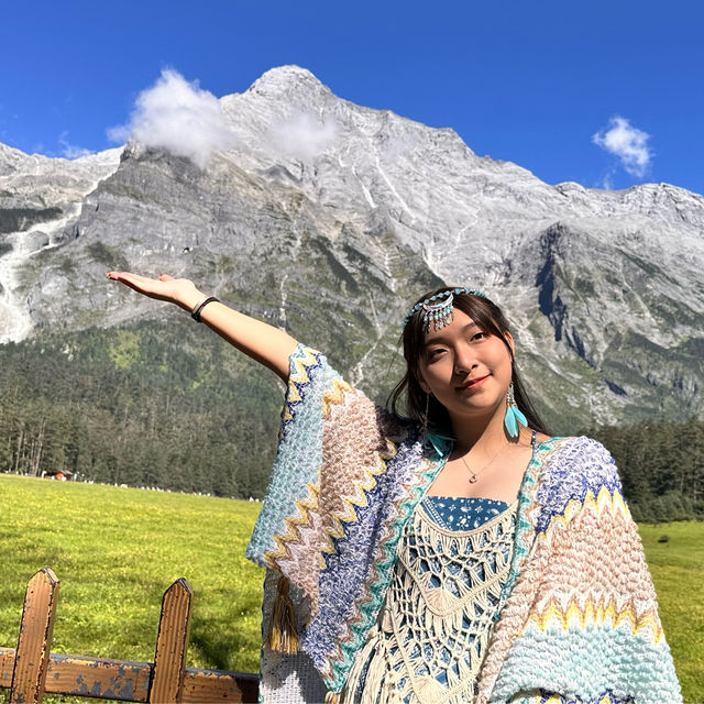 【雲南之旅】洱海聖托里尼酒店，壯麗山峰
