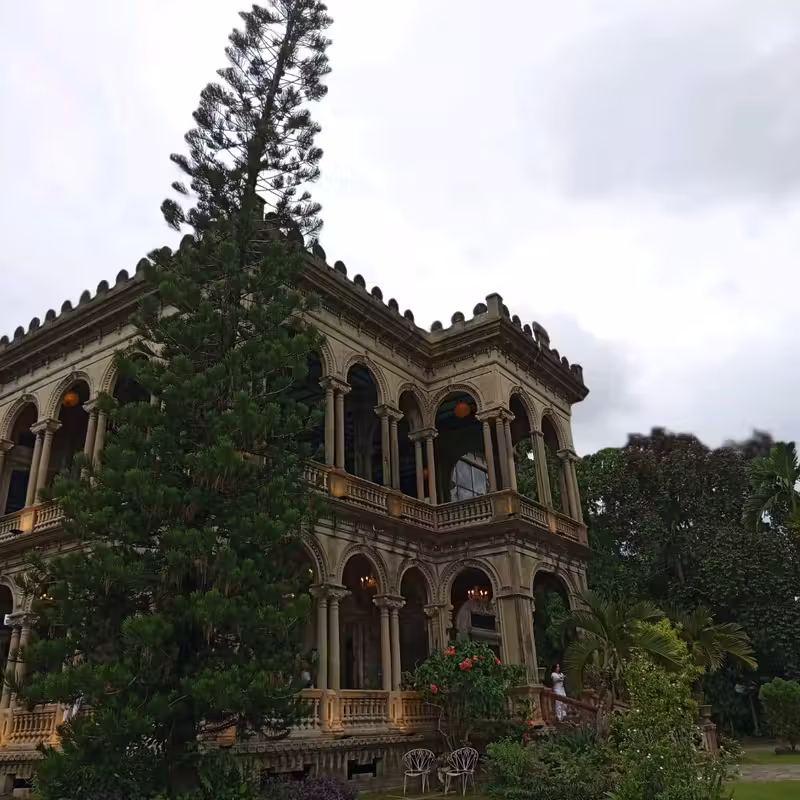 A Glimpse of History, The Ruins!