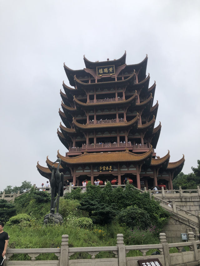 Yellow Crane Tower: Wuhan’s Historical Gem 🏯🇨🇳