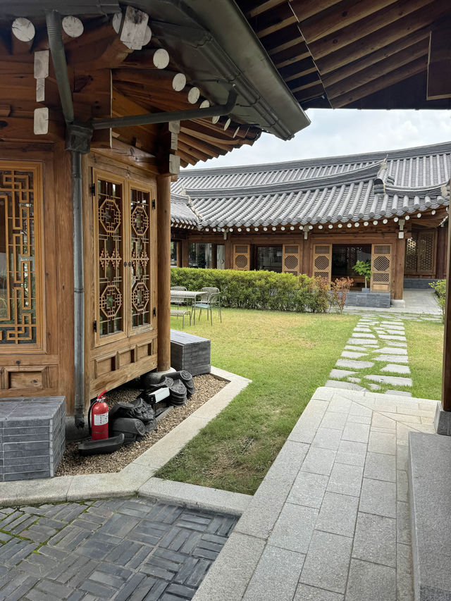 경주 역대급 한옥카페…! 🫢