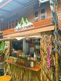 ทานอาหารชิลๆ ริมน้ำ