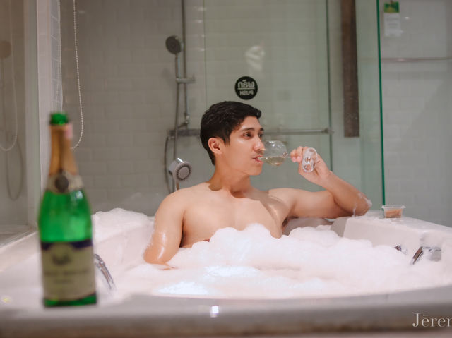 รีวิว The Rock Hua Hin ห้อง Jacuzzi Pool Villa 