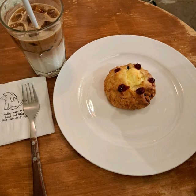 安国駅すぐかわいいカフェCafe Layered Bukchon♪