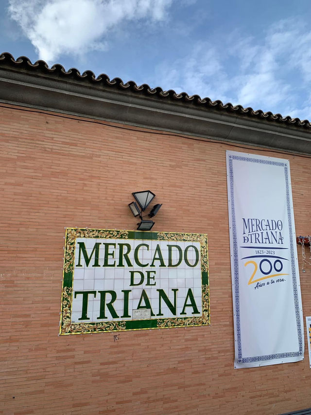 🇪🇸Vibrant Triana District in Seville💙