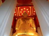 เที่ยวชมวิหารมงคลบพิตร