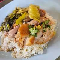 บางหว้าขาหมู (เจ๊รี): ตำนานความอร่อย