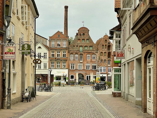 A perfect fusion of urban life and nature’s tranquility🇩🇪👫