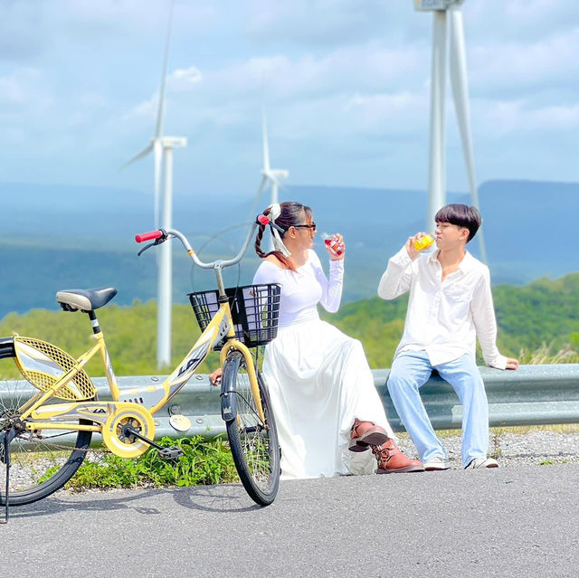ไปปั่นจักรยานชมวิวทุ่งกังหันลมกันไหม?