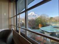 🇯🇵富士山河口湖🗻規模最誇張的一泊二食旅館 🍁