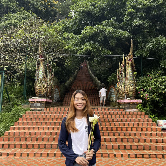 ไหว้พระขอพรที่วัดพระธาตุดอยสุเทพ