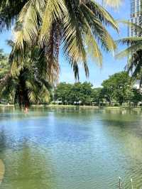 สวนลุมพินีที่เขียวขจีกลางกรุงเทพ