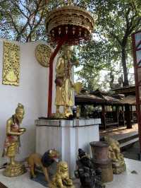 Wat Phra That Doi Kham: A Sacred Gem in Chiang Mai