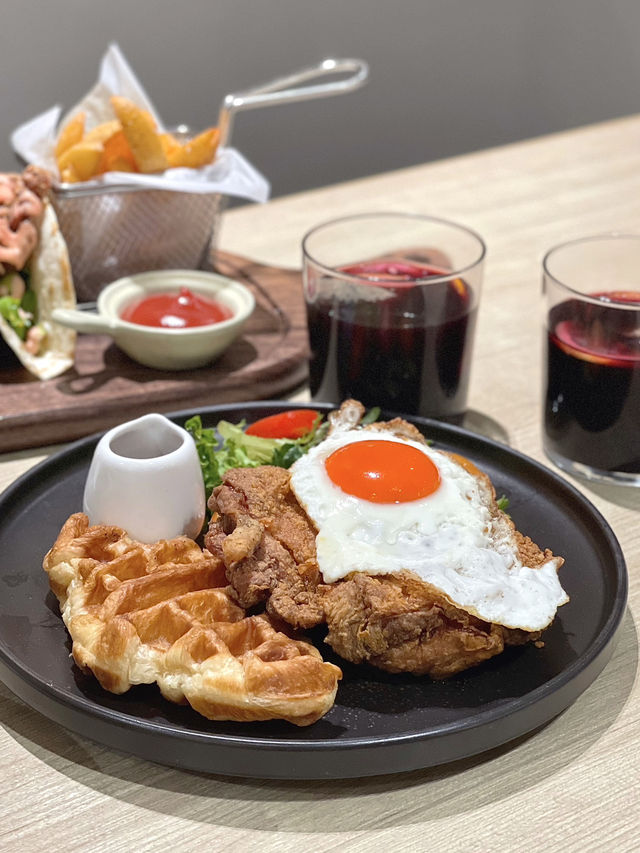 深水埗簡約文青風cafe💖甜品超有驚喜🤩