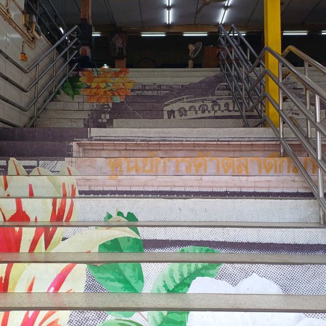 泰國合艾最大的特產集市商場:金荣巴刹ตลาดกิมหยง，適合休閒購物