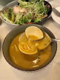 《花園街尾的文青咖啡店》