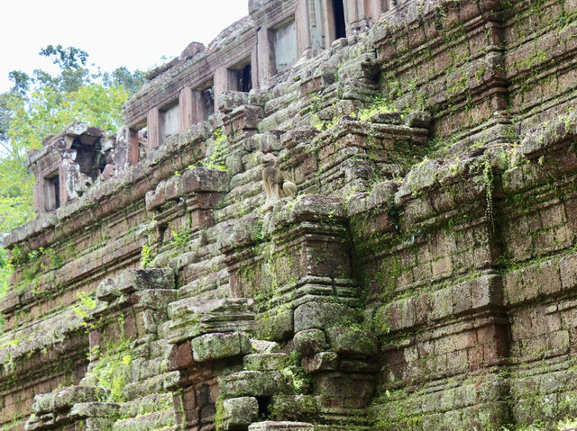 Unlocking the Secrets of Angkor’s Celestial Palace: Phimeanakas Temple