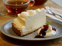Healthy Lunch & Rich Cheesecake at NIJIYA cafe&dining