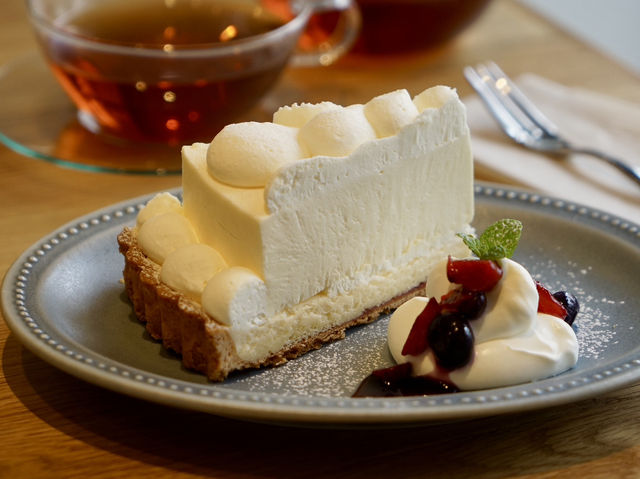 Healthy Lunch & Rich Cheesecake at NIJIYA cafe&dining