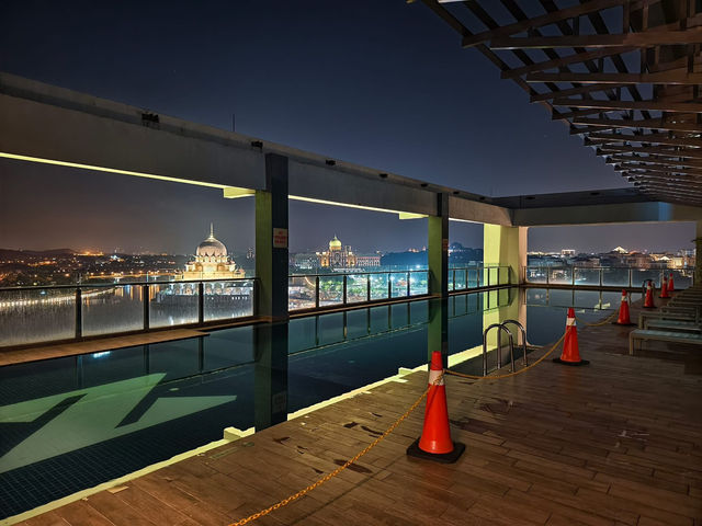 Moments to Memories with 5 Star Stunning Putrajaya Lakeview
