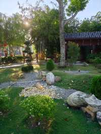 Experiencing the Charm of China-Malaysia Friendship Garden