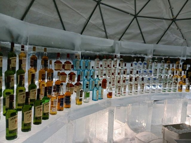 氷の幻想的な街　ICE VILLAGE